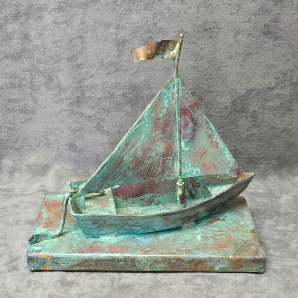 Vintage Copper Brass Tone Metal Sailboat w. Movable Sail Nautical Ship Boat Sea - Picture 4 of 11
